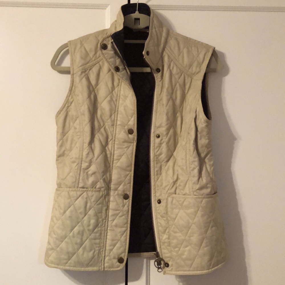 Barbour vest light weight